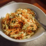 Griechischer Krautsalat mit Spitzkohl und Karotten
