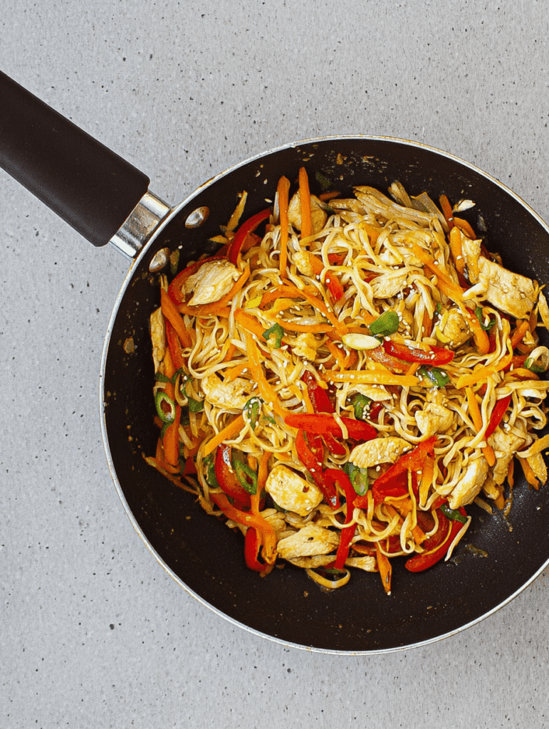 Schnelle Hähnchen-Nudelpfanne