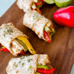 Schnelle Low Carb Hähnchen Fajita Röllchen mit Paprika