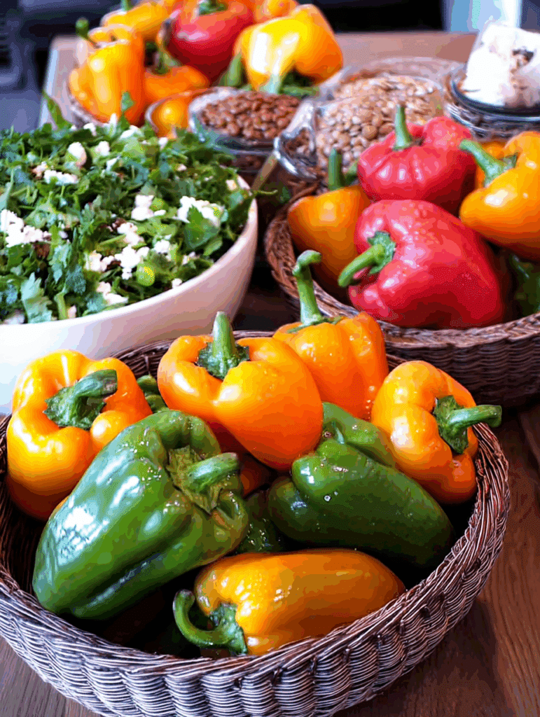 Schnelle gefüllte Paprika mit Linsen und Ziegenkäse