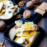 Ravioli-Raclette mit Gorgonzola, Birne & Walnüssen