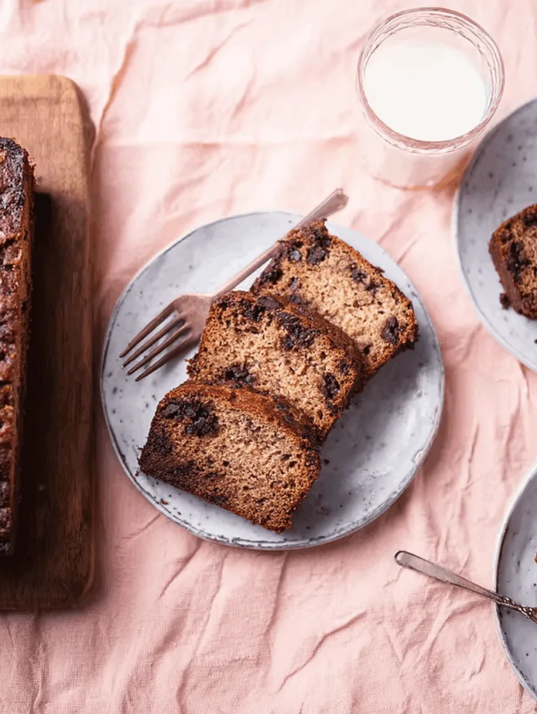 Bananenbrot mit Mandelmehl und Schokostückchen (glutenfrei)
