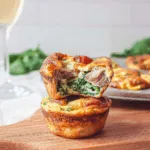 Mini-Frühstücks-Quiches ohne Teig