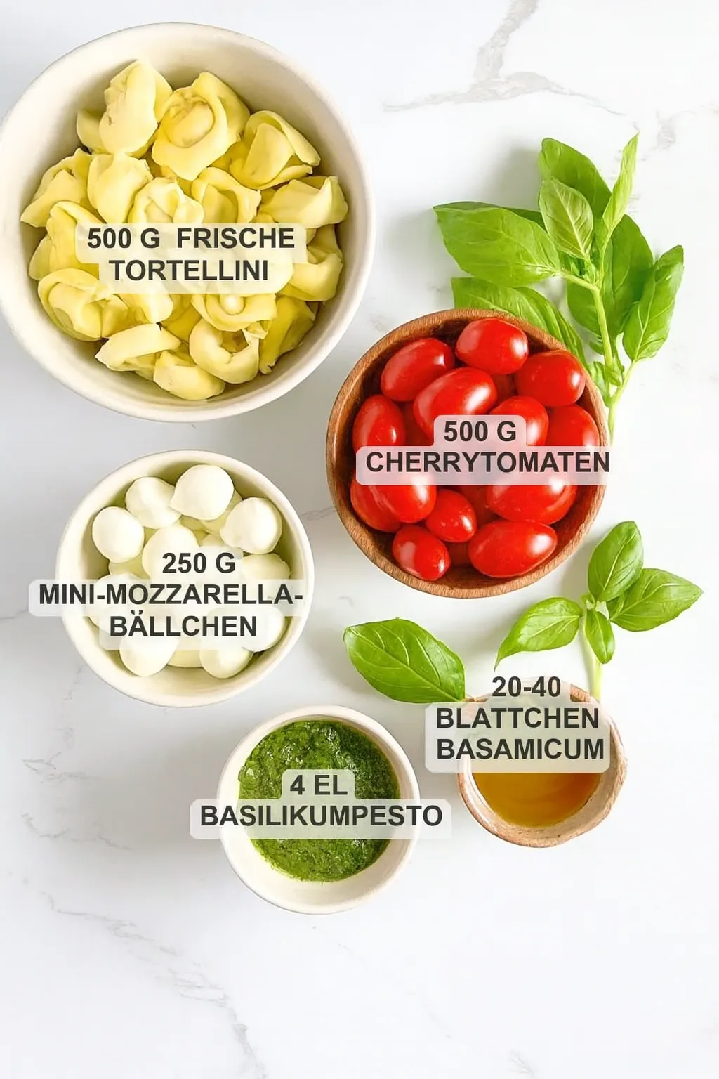 Tortelli Caprese Spieße mit Pesto Verde