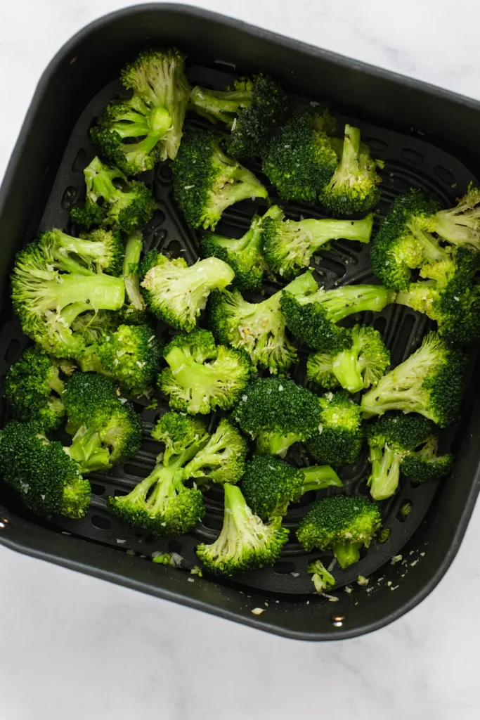Airfryer Brokkoli mit Knoblauch – schnelles Low-Carb Rezept