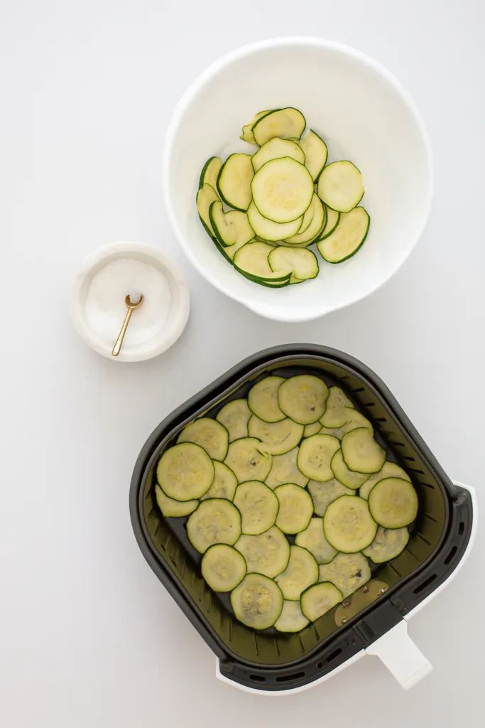 Airfryer Zucchini Chips – gesunder Snack für zwischendurch