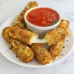 Knusprige hausgemachte Airfryer-Mozzarella-Sticks