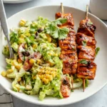BBQ-Hähnchen-Spieß-Salat-Bowl