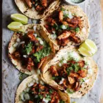 Authentische mexikanische Hähnchen-Tacos
