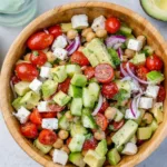 Cremiger Kichererbsen-Avocado-Feta-Salat