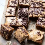 Doppelter Schokoladenstückchen-Joghurt-Kaffee­kuchen