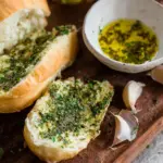 Knoblauch-Olivenöl-Brot-Dip