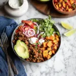 Proteinreiche Rindfleisch Taco Bowls mit Süßkartoffel (Meal Prep)